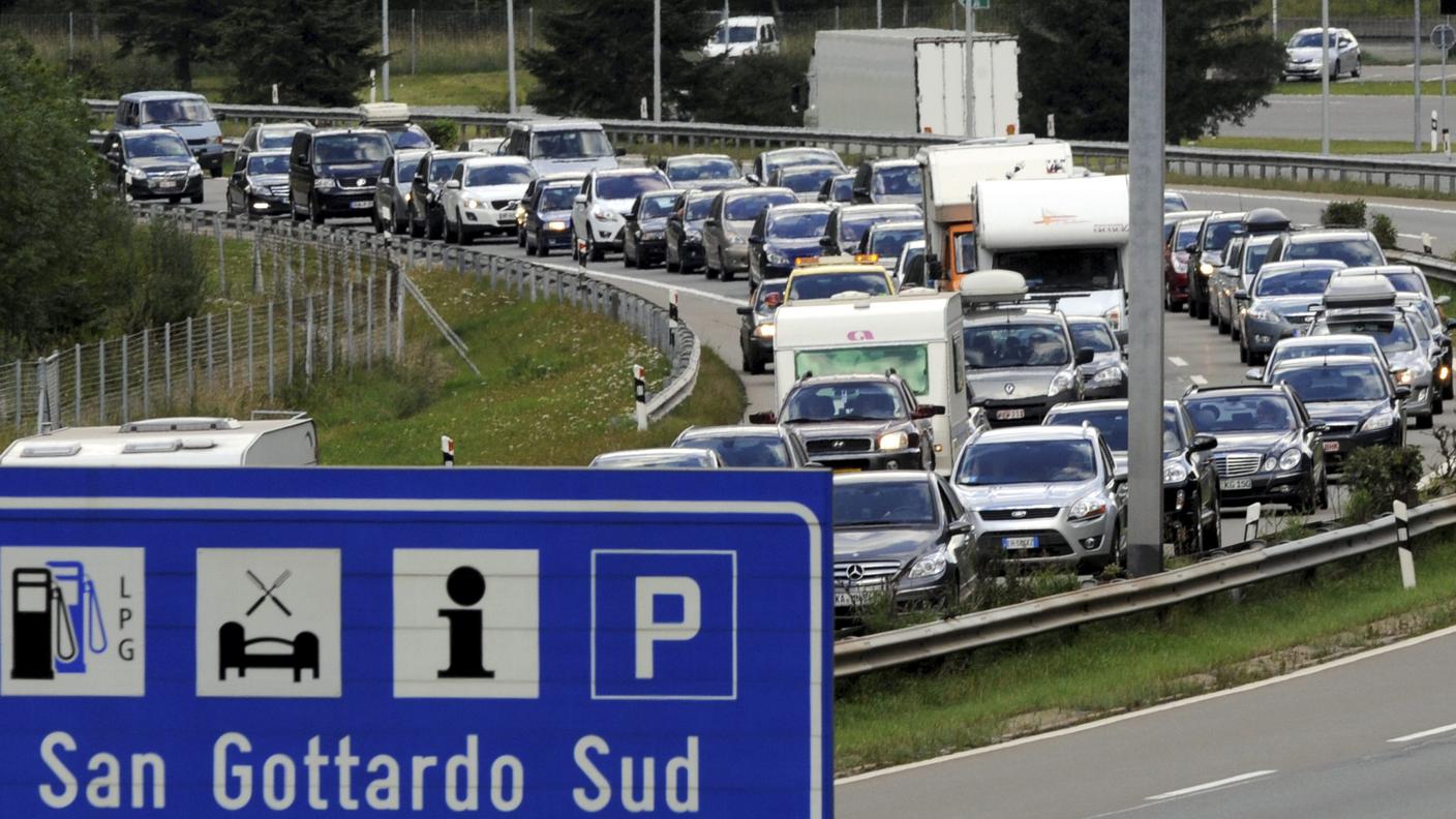 Le code al San Gottardo lunedì hanno raggiunto i 7 chilometri