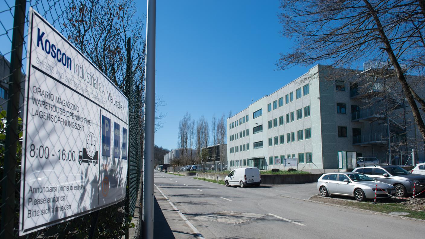 L'ingresso della ditta di Stabio