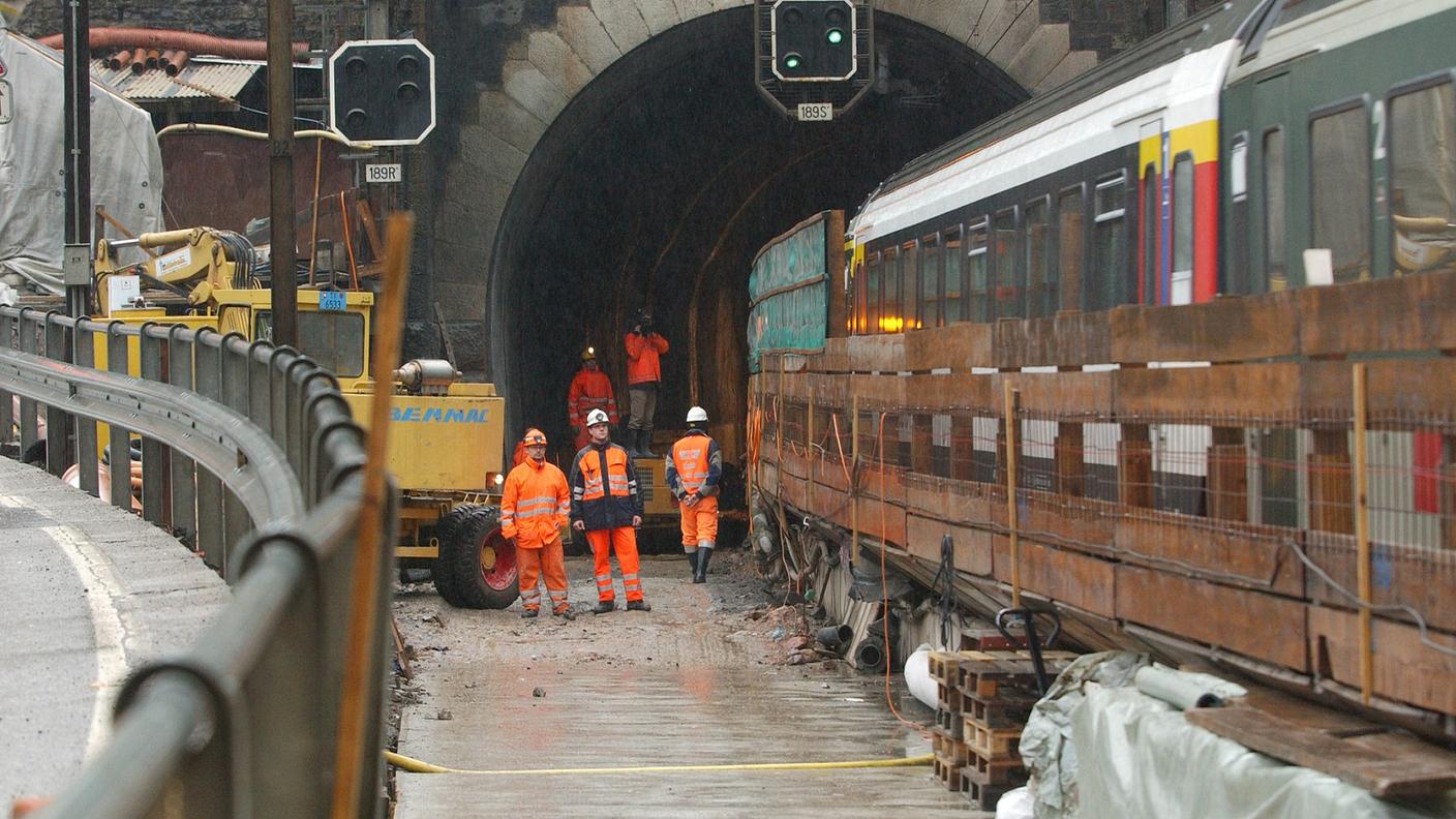 Gli ultimi lavori d'ammodernamento del tunnel di Maroggia sono del 2003
