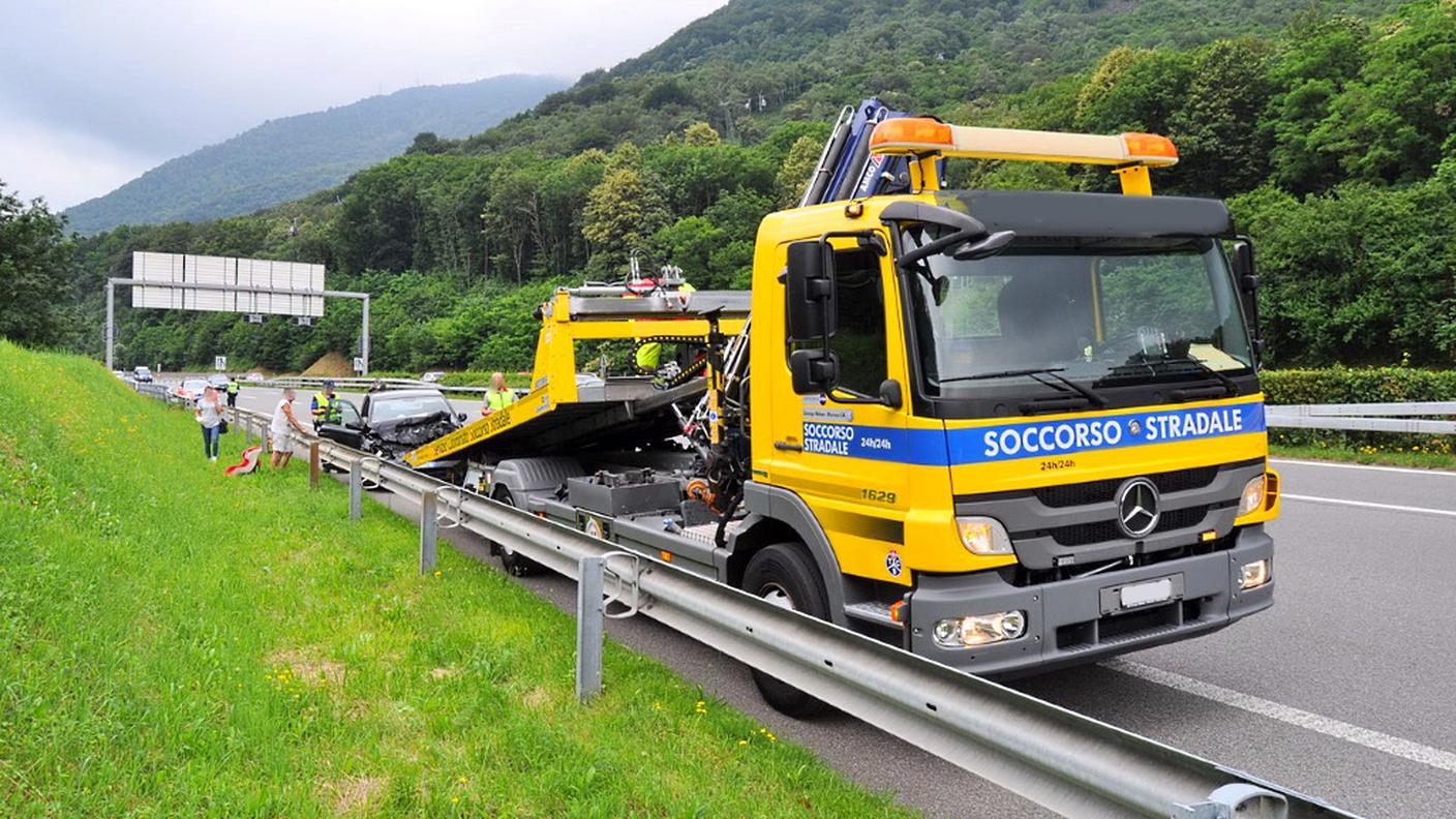 L'incidente ha causato forti rallentamenti fino alle 10