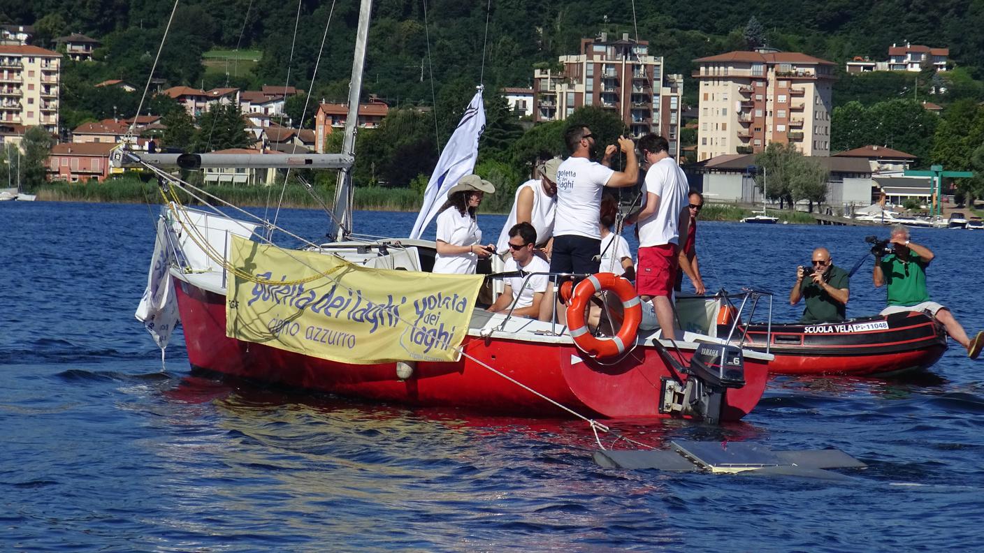 La goletta in attività sul Verbano