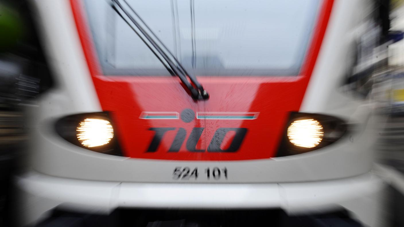 Il servizio, metà FFS e metà Trenord, nel 2015 festeggia i dieci anni
