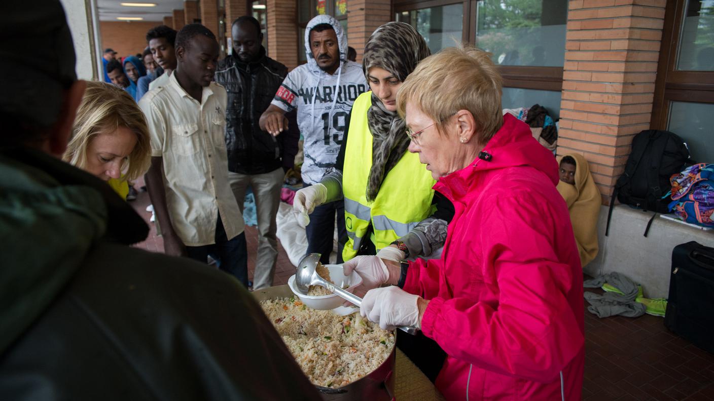 Volontariato comasco sotto pressione