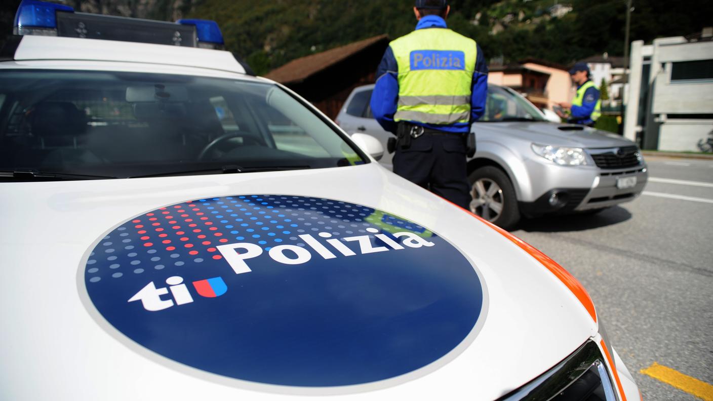 La polizia sta indagando sui vandalismi alla ditta di trasporti a Melano