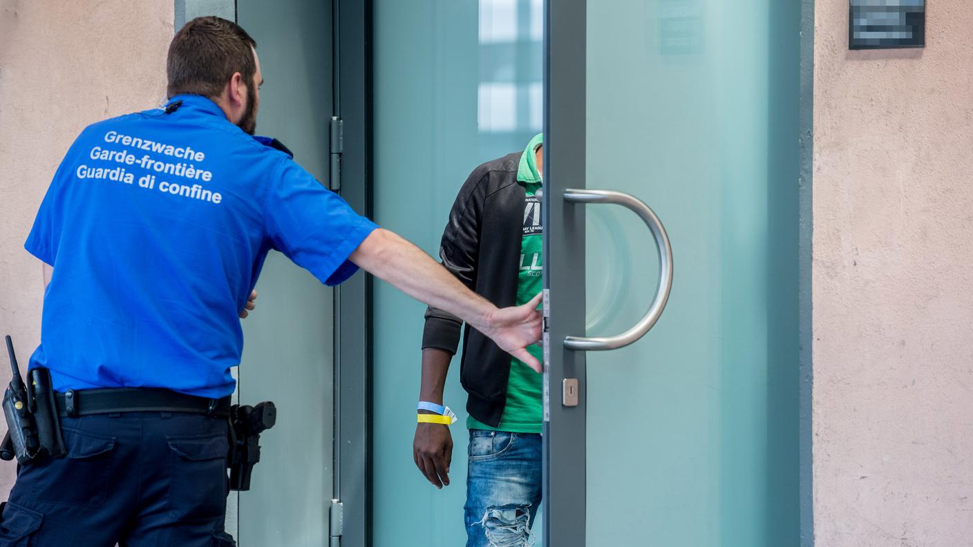 I controlli delle persone che giungono alla stazione di Chiasso sono sistematici