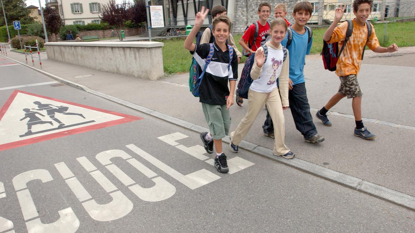 Attenzione ai bambini sul percorso casa-scuola