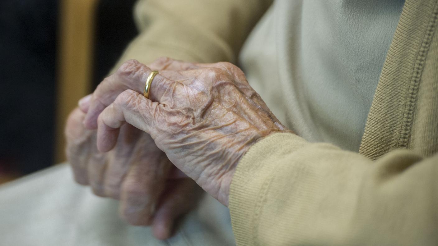 La donna, in 12 anni, ha incassato illecitamente 90'000 euro