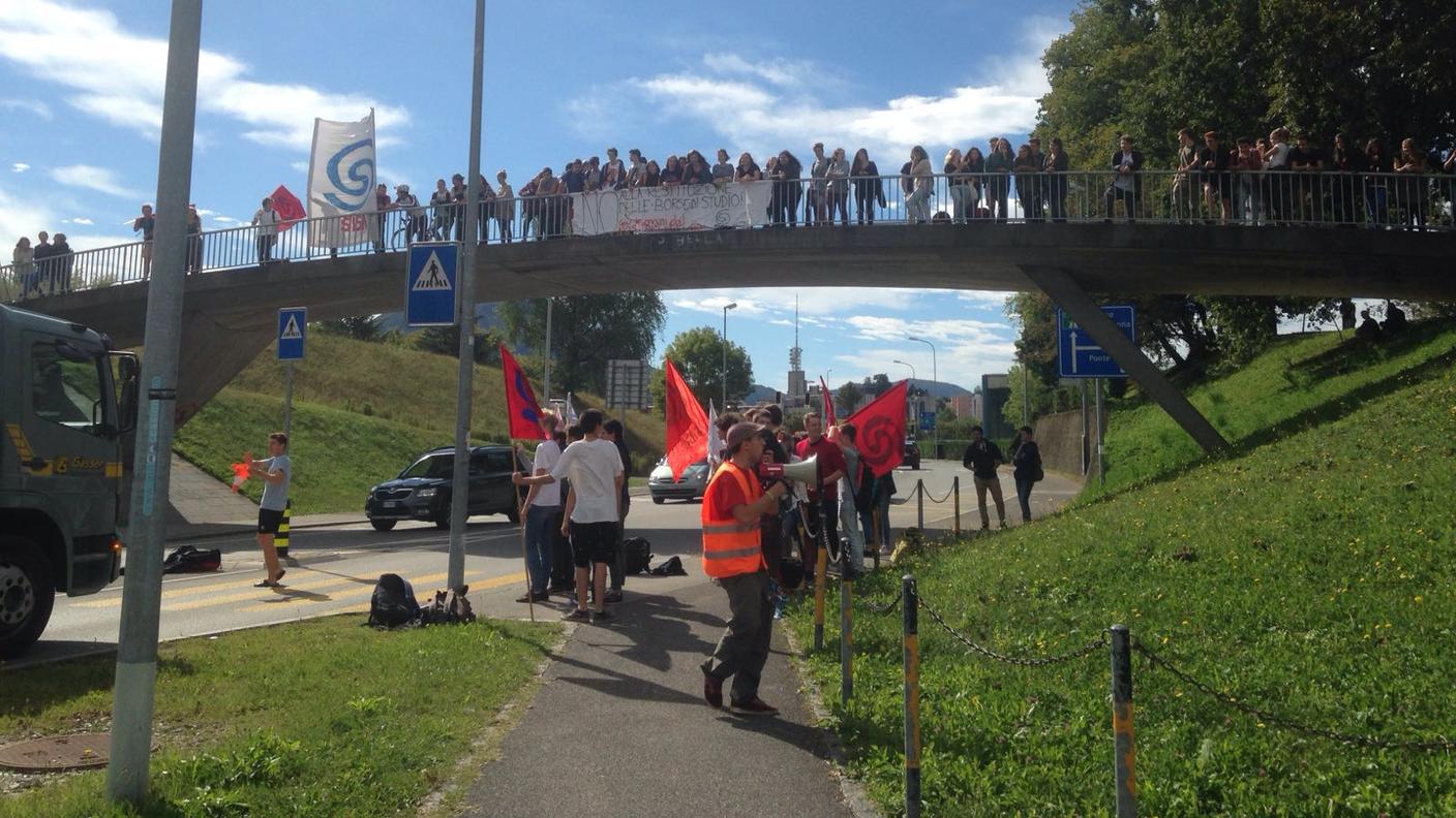 Studenti in strada