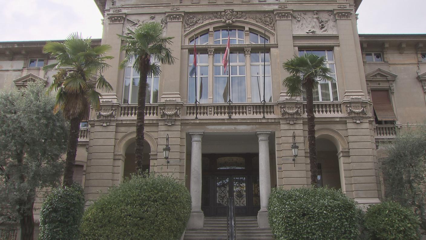 L'edificio storico dimostra i suoi anni
