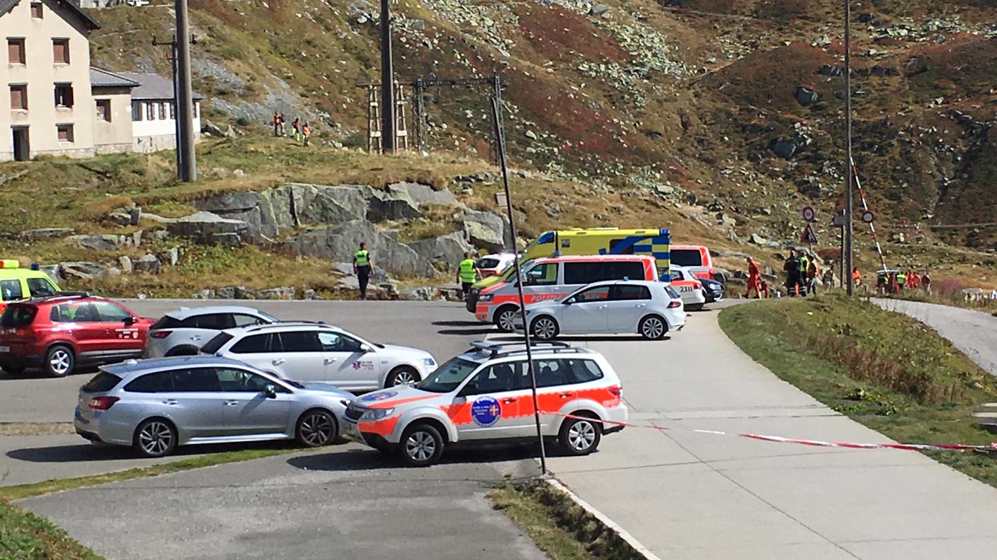 La strada del passo è rimasta chiusa per circa un paio d'ore