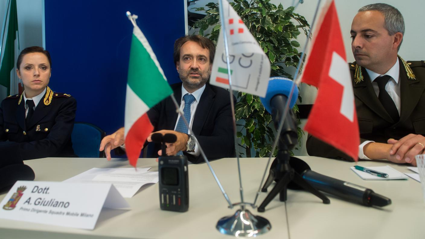 L'operazione fu coordinata tra forze di polizia italiane e ticinesi