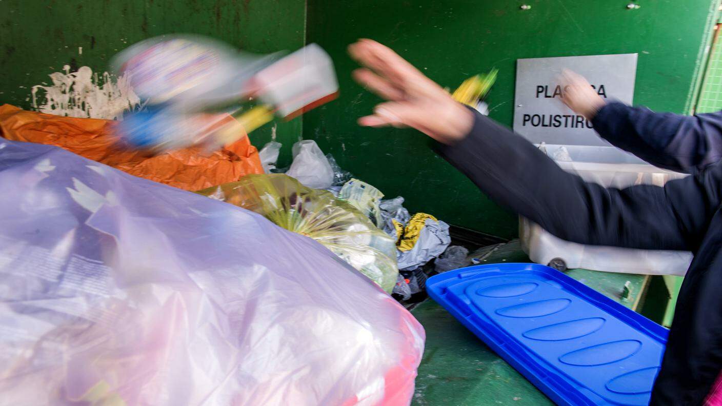 Quantità di rifiuti urbani prodotti stabile in Ticino