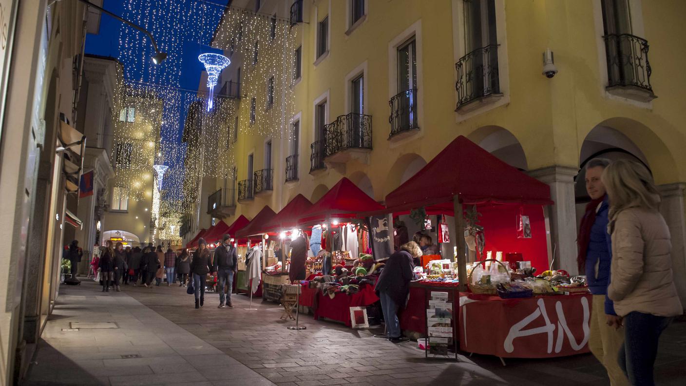 Il mercatino di Natale nel centro di Lugano lo scorso anno