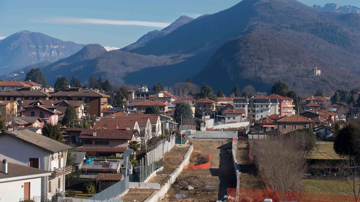 Uno dei cantieri aperti per la Stabio-Arcisate nei comuni del Varesotto