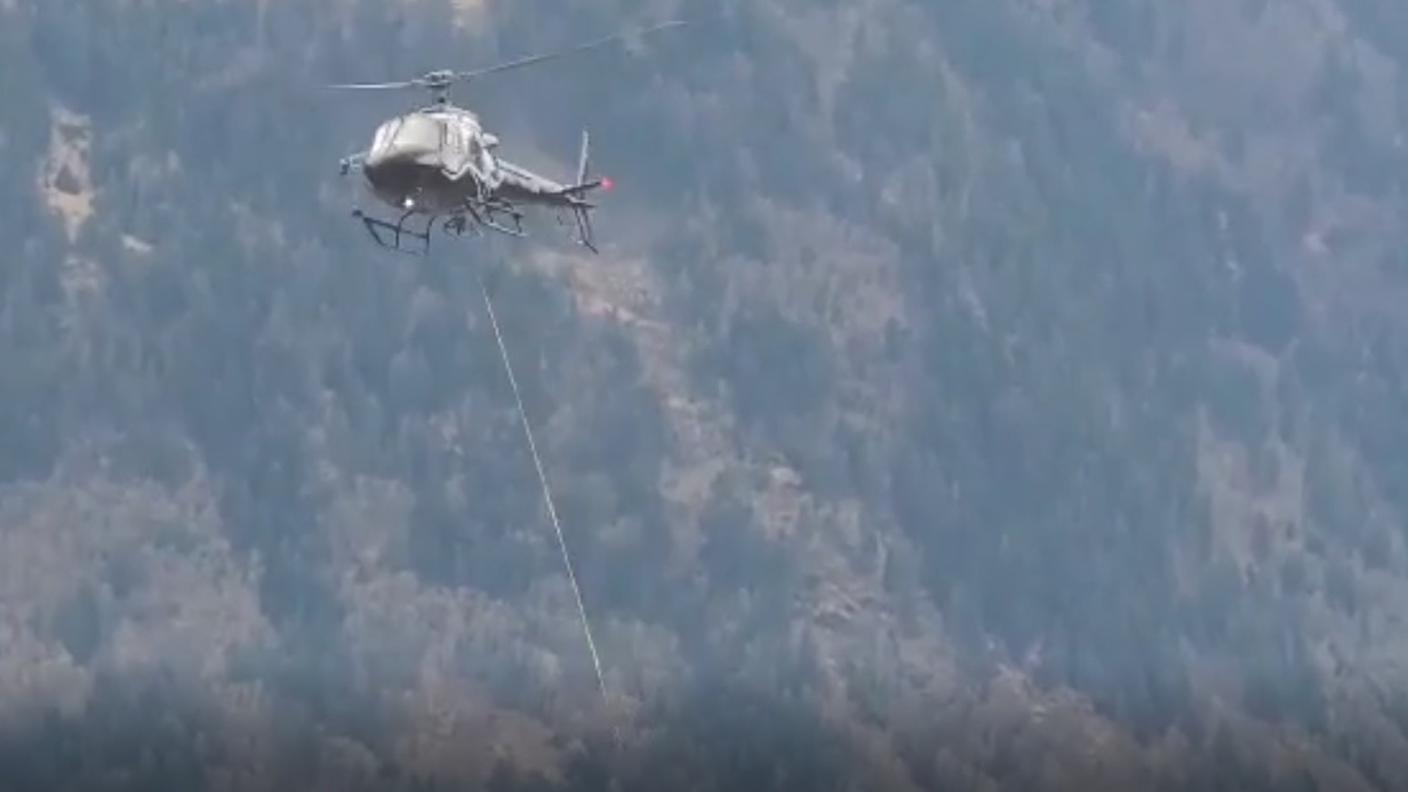 Elicottero in volo