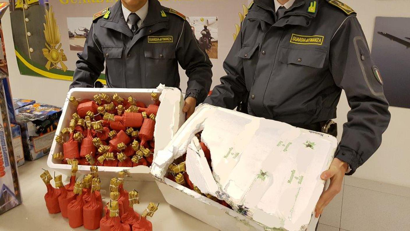 Parte del materiale sequestrato