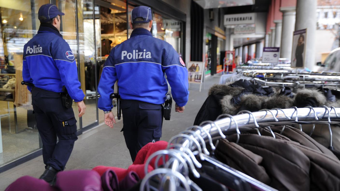 Una media di 28 agenti in servizio, al giorno