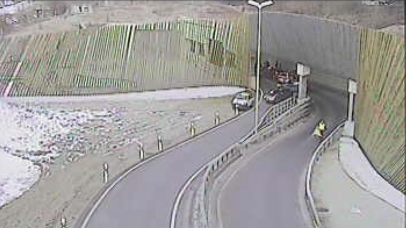 Un fermo immagine della telecamera di sorveglianza