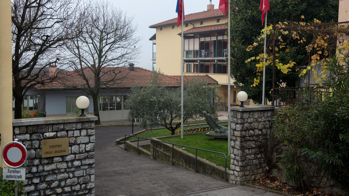 L'entrata del Centro anziani