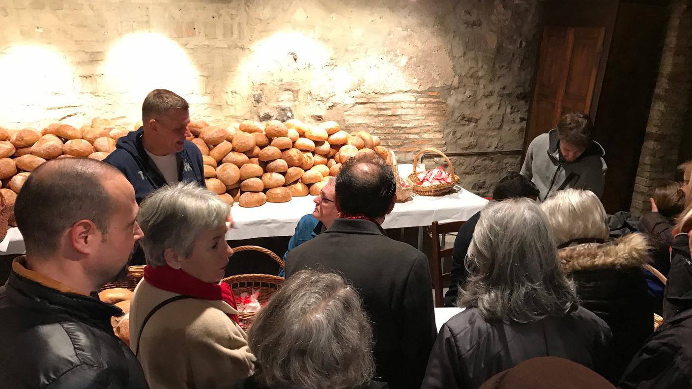 Tanta gente