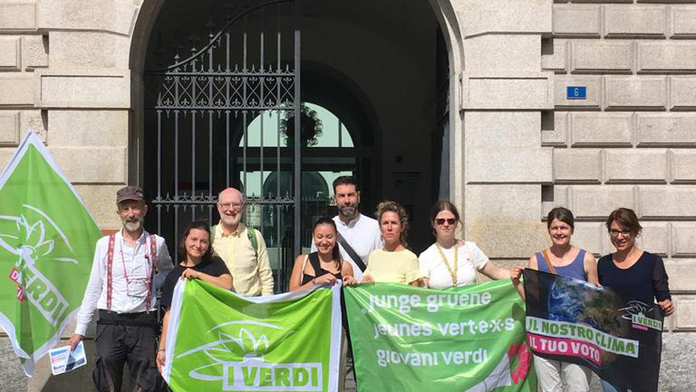 La presentazione delle liste del fronte ambientalista ticinese