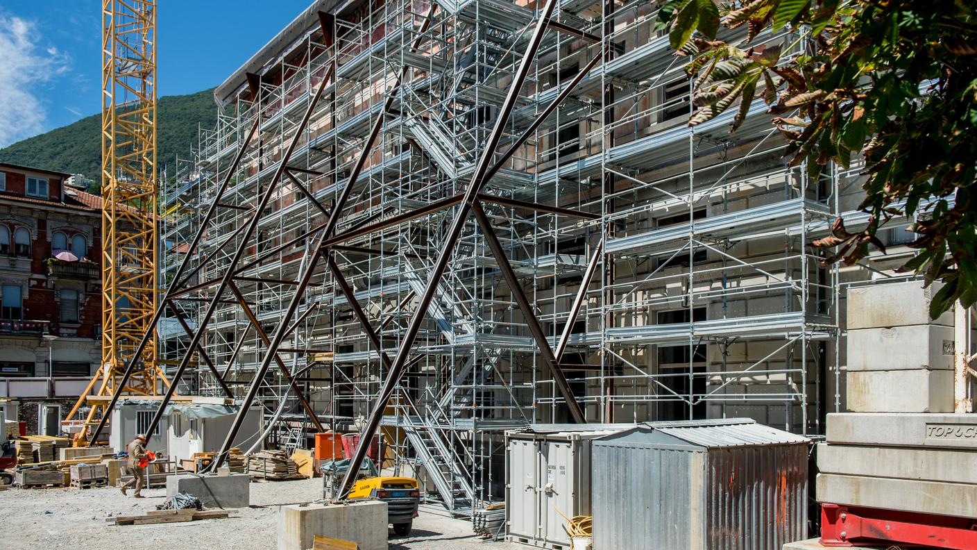 Si lavora alacremente sul cantiere