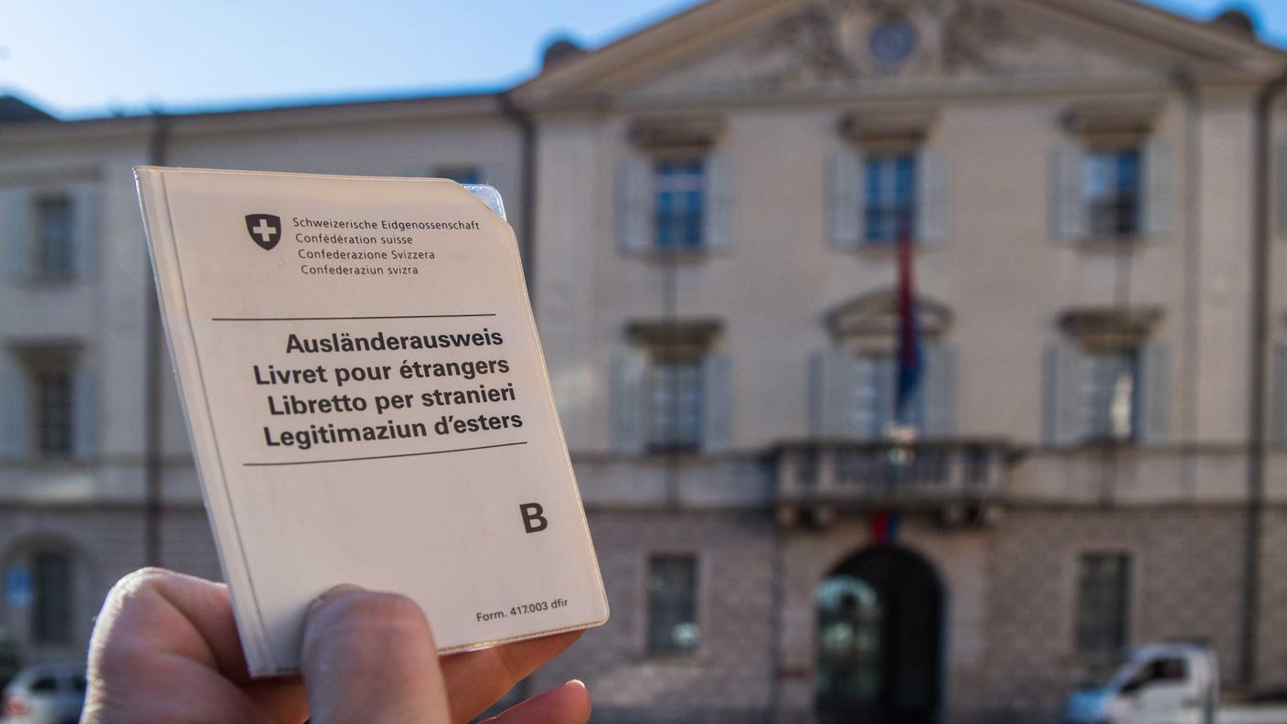 Continua l'inchiesta sui permessi illeciti. Gli inquirenti hanno sentito altre 2 persone