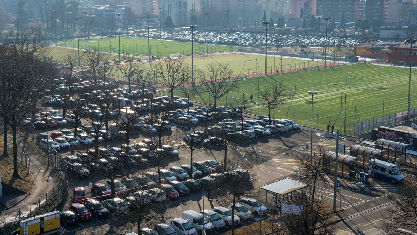 Anche i posteggi nella zona di Cornaredo diventano solo a pagamento