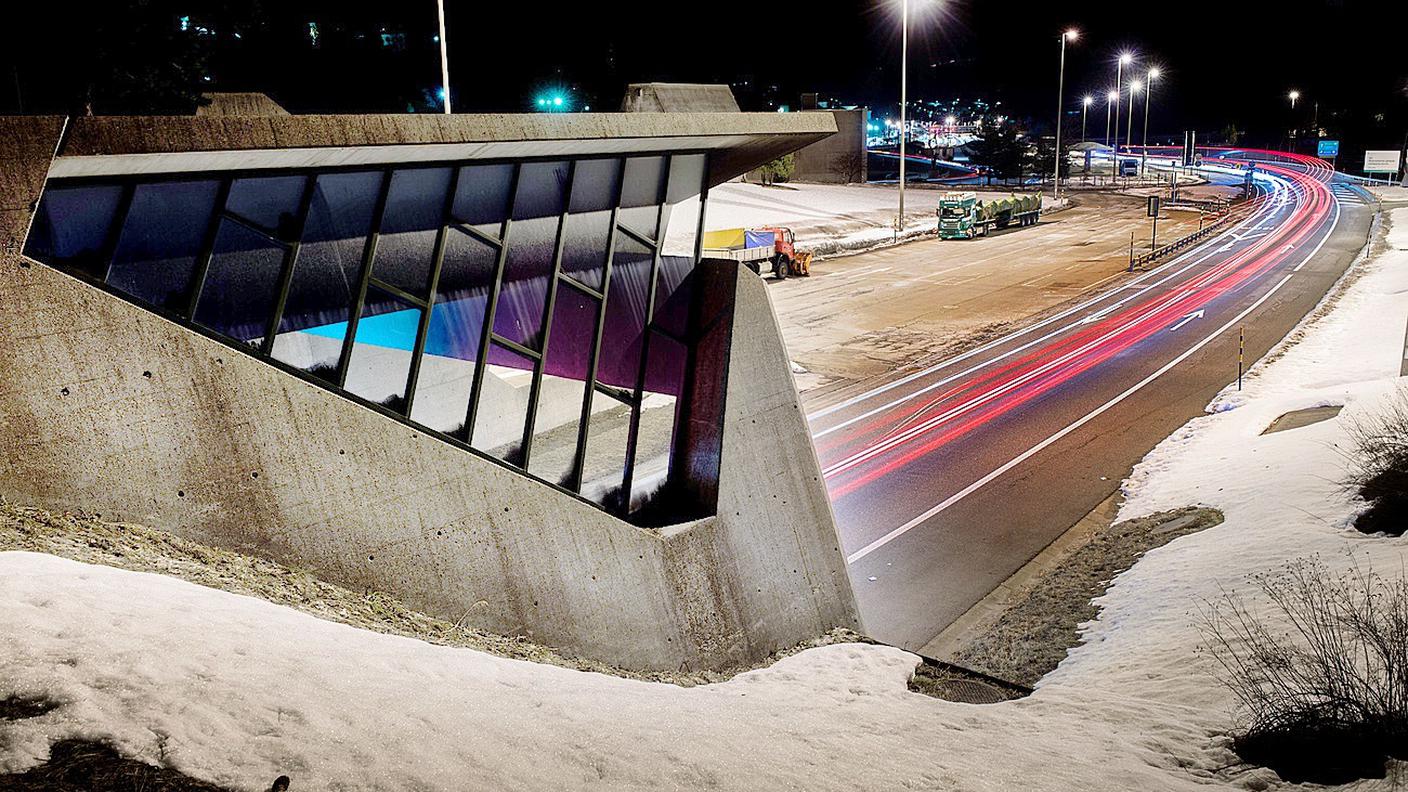 Tra le varie infrazioni, sorpassi a tutta velocità nel tunnel San Gottardo