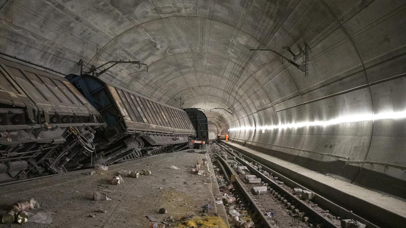 Dureranno diversi mesi i lavori per il ripristino del collegamento ferroviario