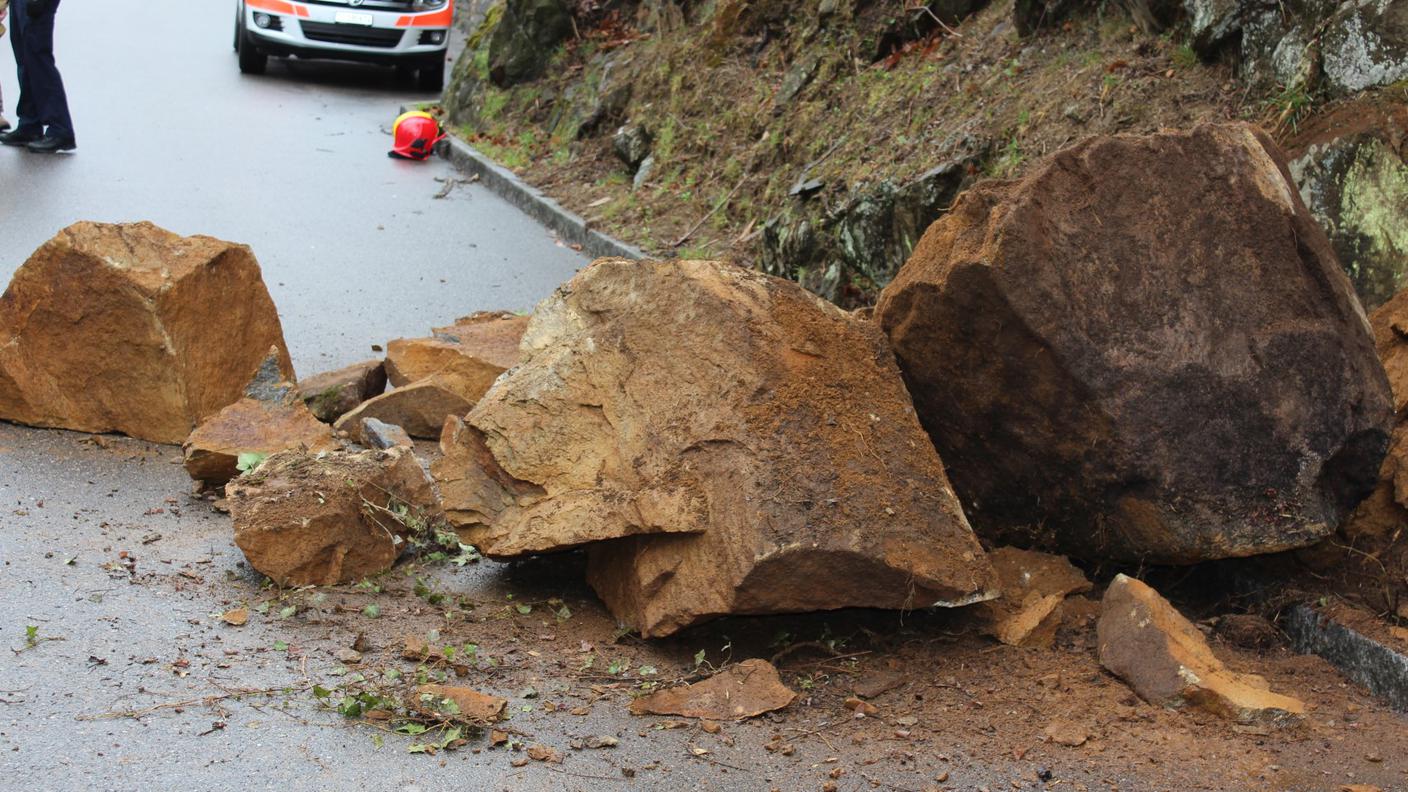 Carreggiata ostruita
