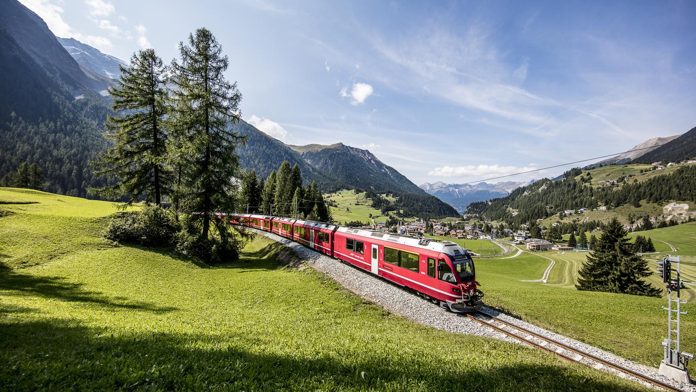 Il famoso treno rosso a Bergün