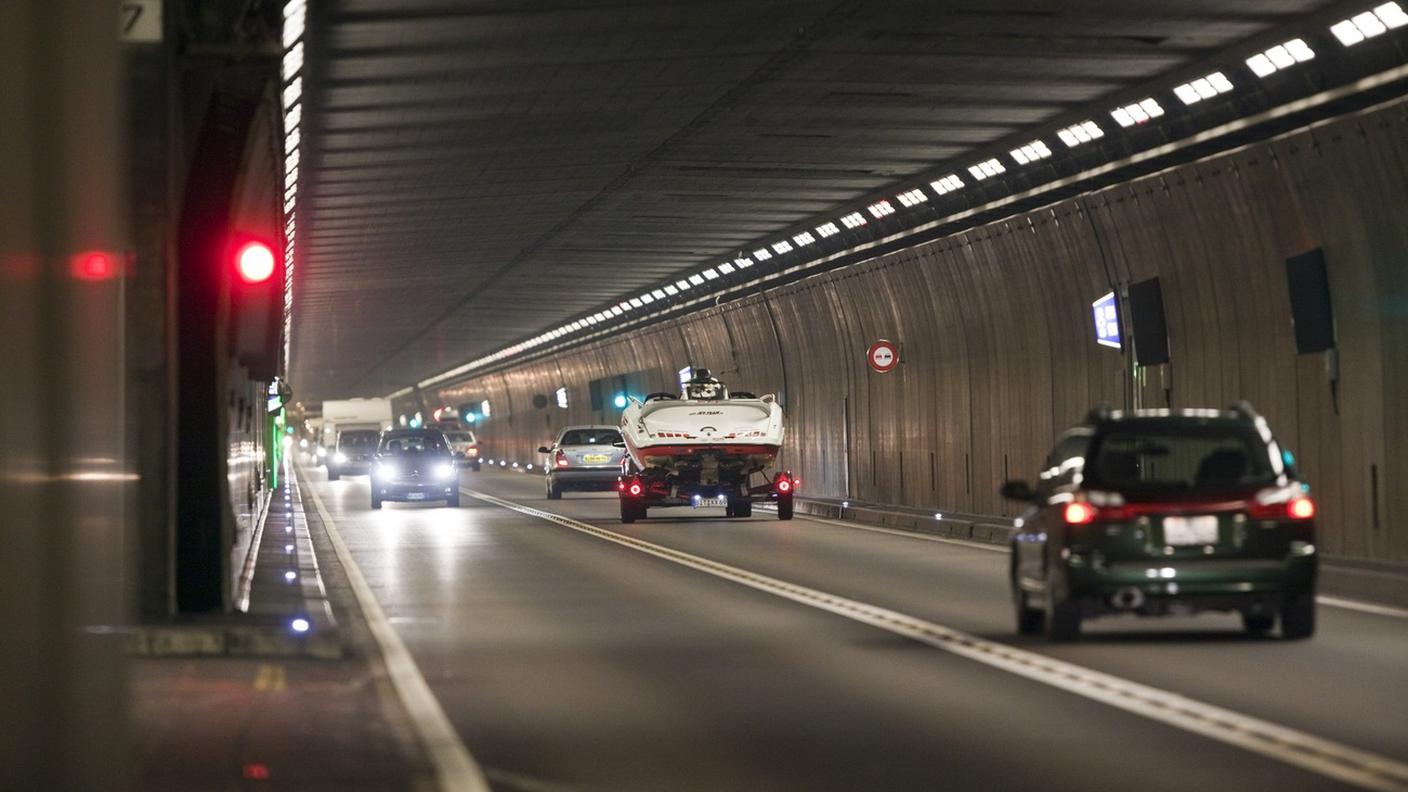 Per imboccare il tunnel basta la vignetta autostradale