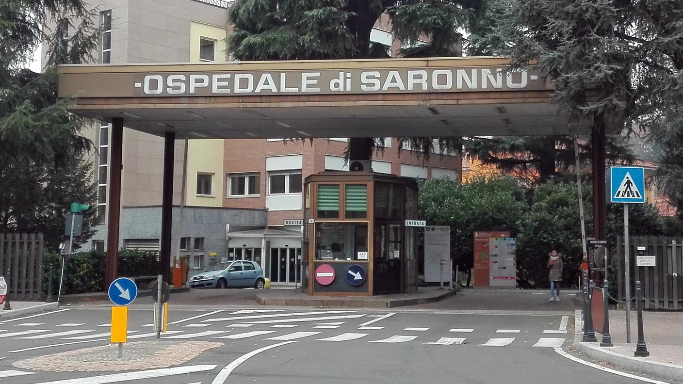 La ragazza comasca è ricoverata a Saronno