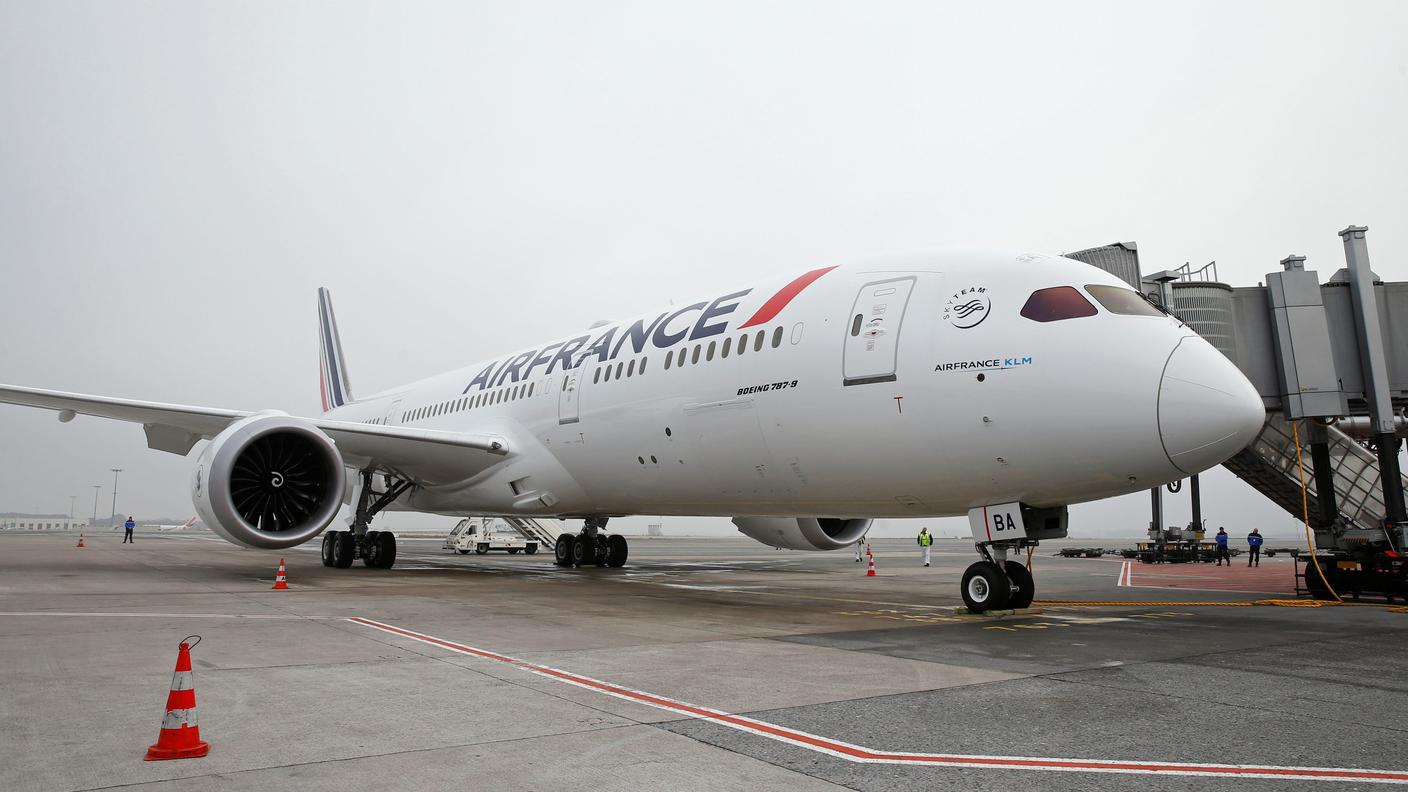 Il primo volo Air France a Malpensa con un Boeing 787-9 arrivato da Parigi