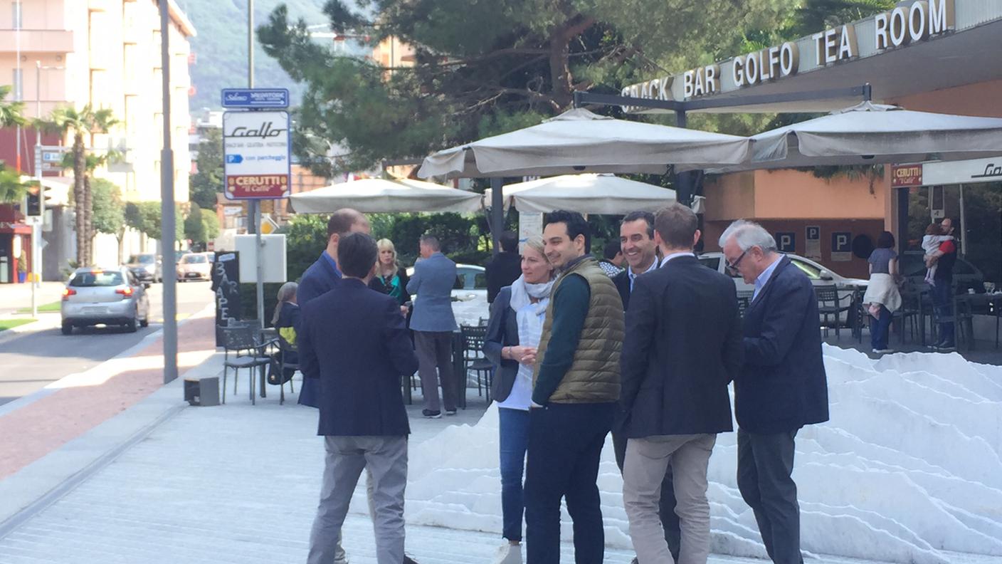 Il PLR in attesa a Paradiso. Presenti anche il ministro Christian Vitta e il presidente cantonale Bixio Caprara