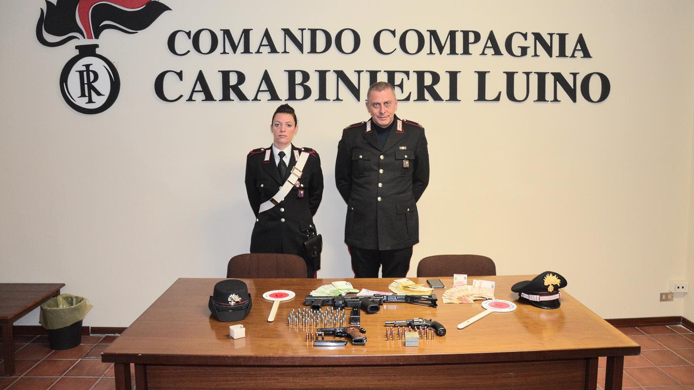 Il materiale sequestrato dai carabinieri