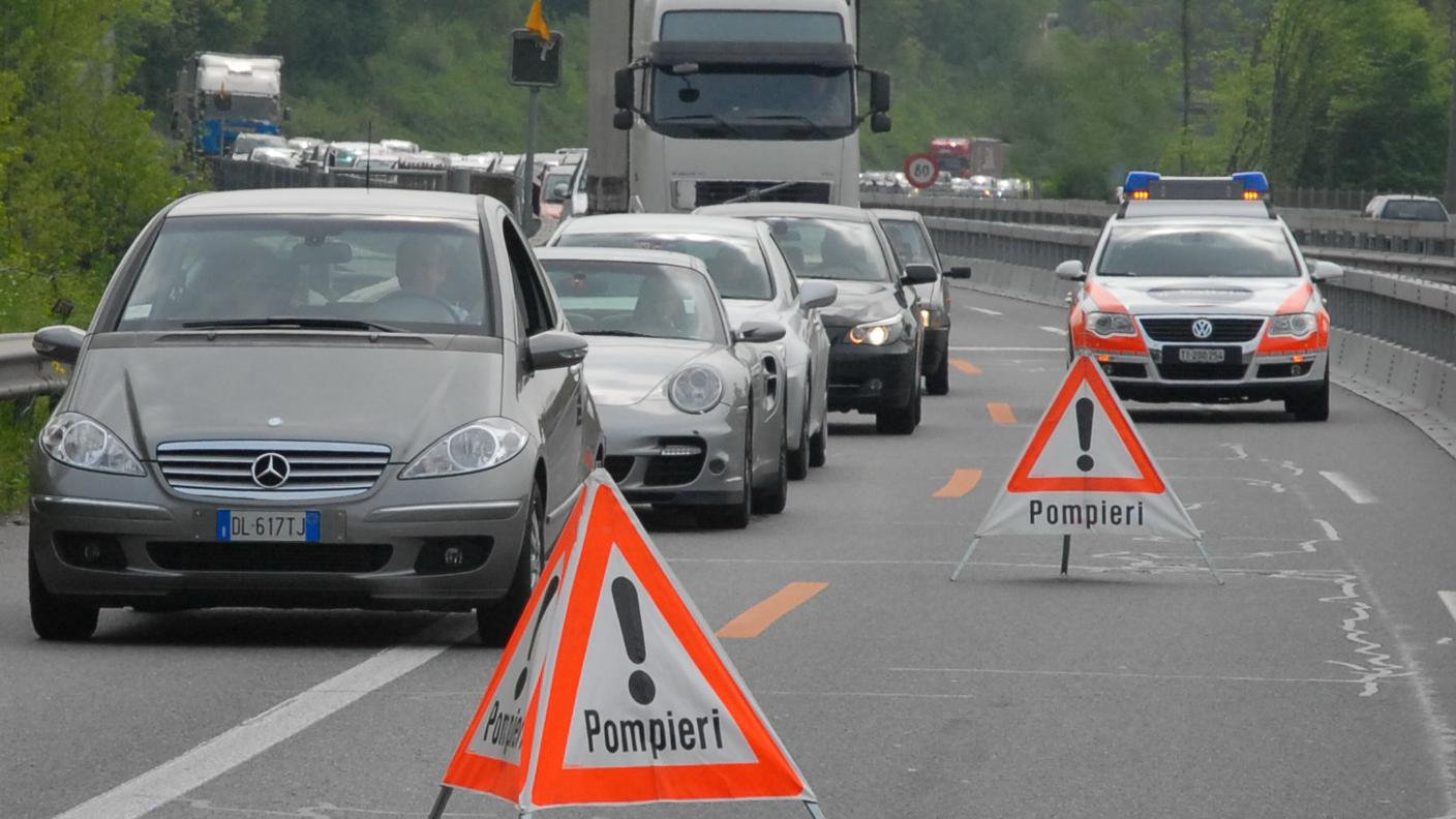 A2 chiusa per consentire i soccorsi