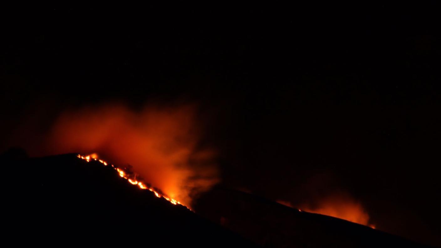 Il rogo si è sviluppato sul Monte Paglione