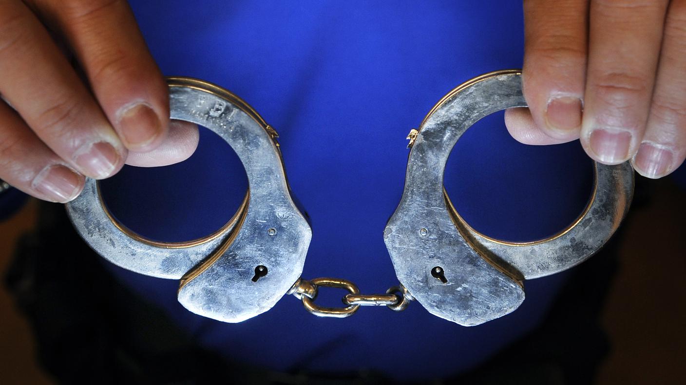 È stato arrestato e da allora è dietro le sbarre