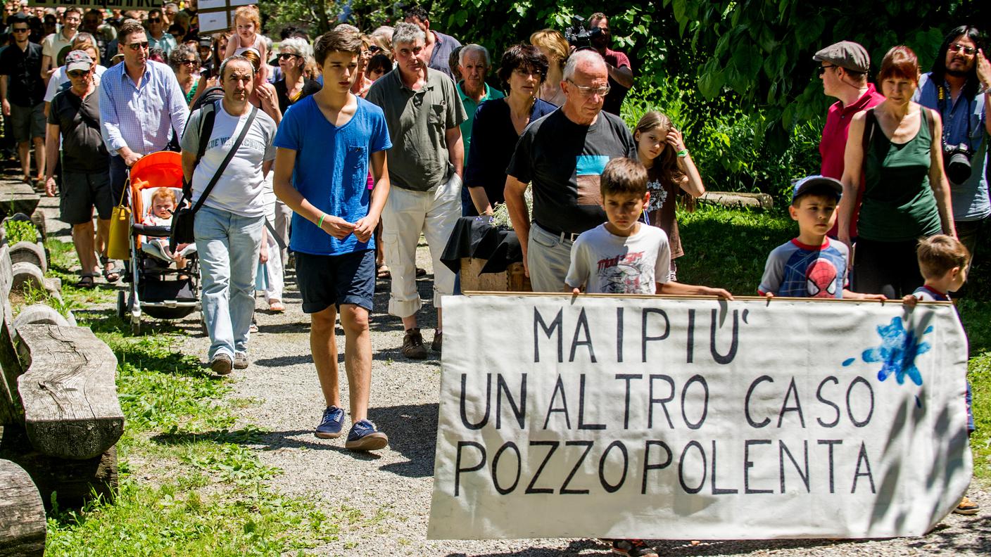 Manifestazione a Morbio Inferiore nell'estate 2015