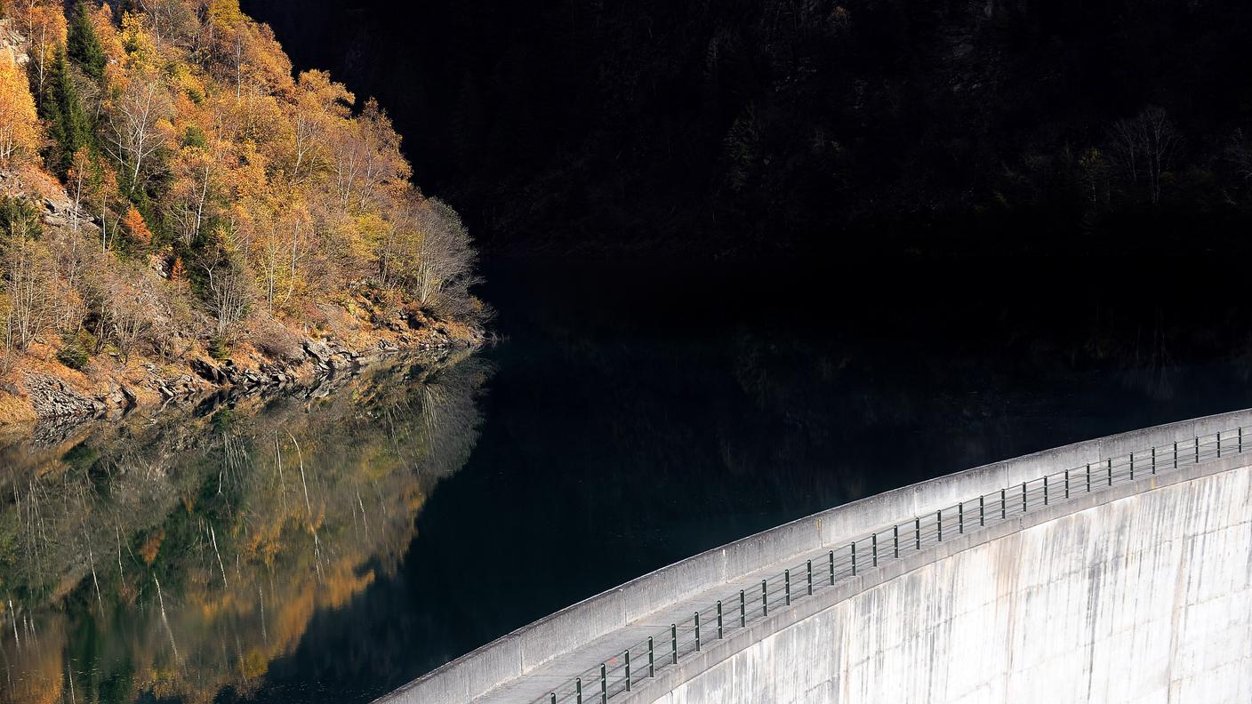 Il valore dell'acqua tra le luci (del passato) e le ombre (del presente)