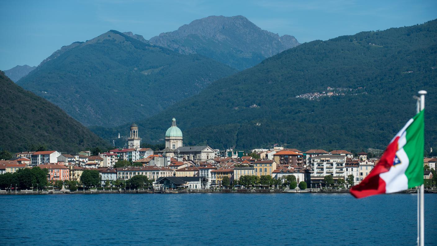 L'assemblea si è tenuta sulle rive italiane del lago al teatro Maggiore di Verbania