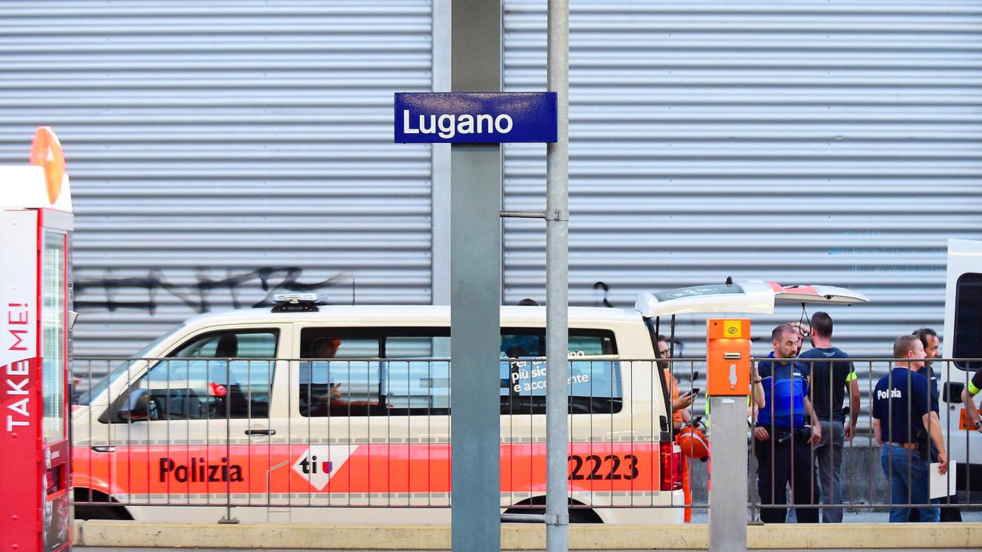 Allarme bomba a Lugano, stazione ferroviaria mezza blindata