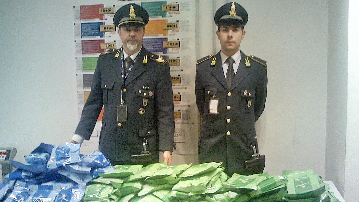 Il materiale sequestrato a Malpensa