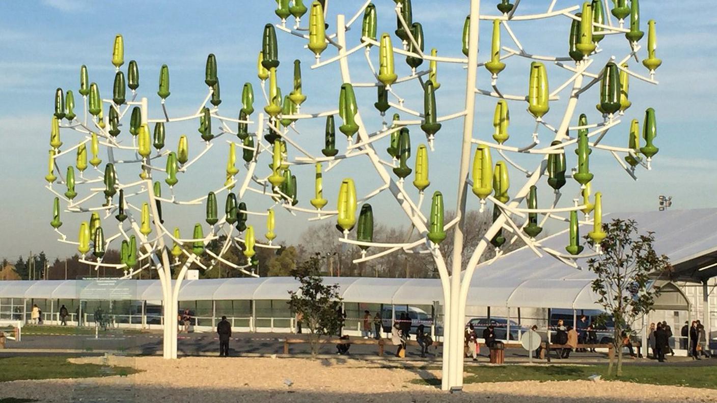 Uno degli alberi del vento prodotti da una ditta francese