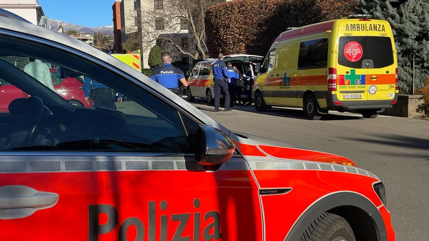 La Polizia ha isolato la zona per agevolare le operazioni di soccorso