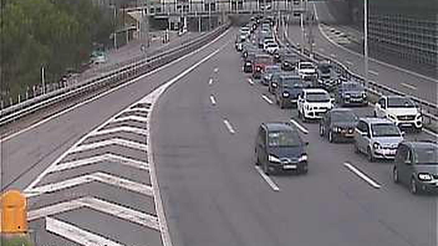 Traffico congestionato alla dogana di Chiasso Brogeda