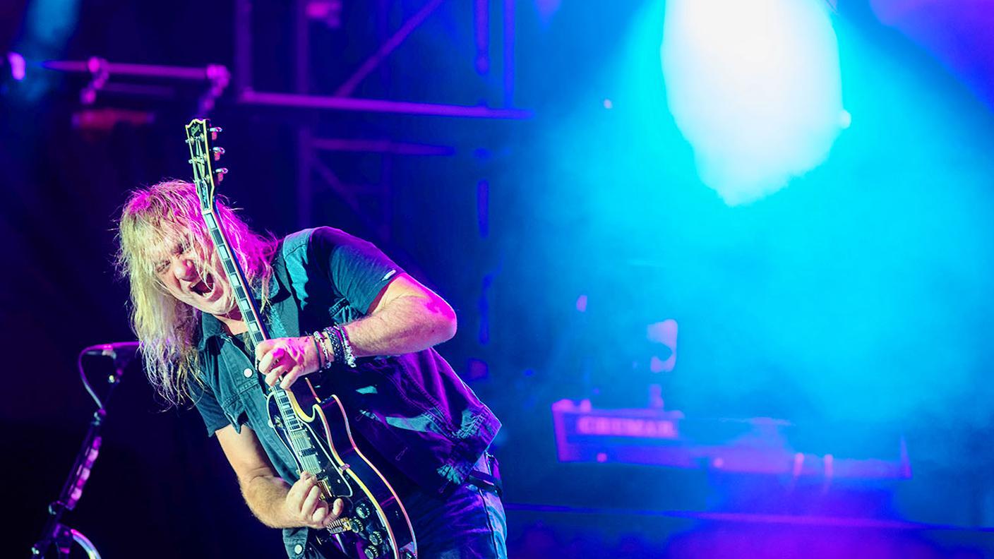 I Gotthard scatenano il pubblico in Piazza Grande, Moon&Stars 2017 si conclude