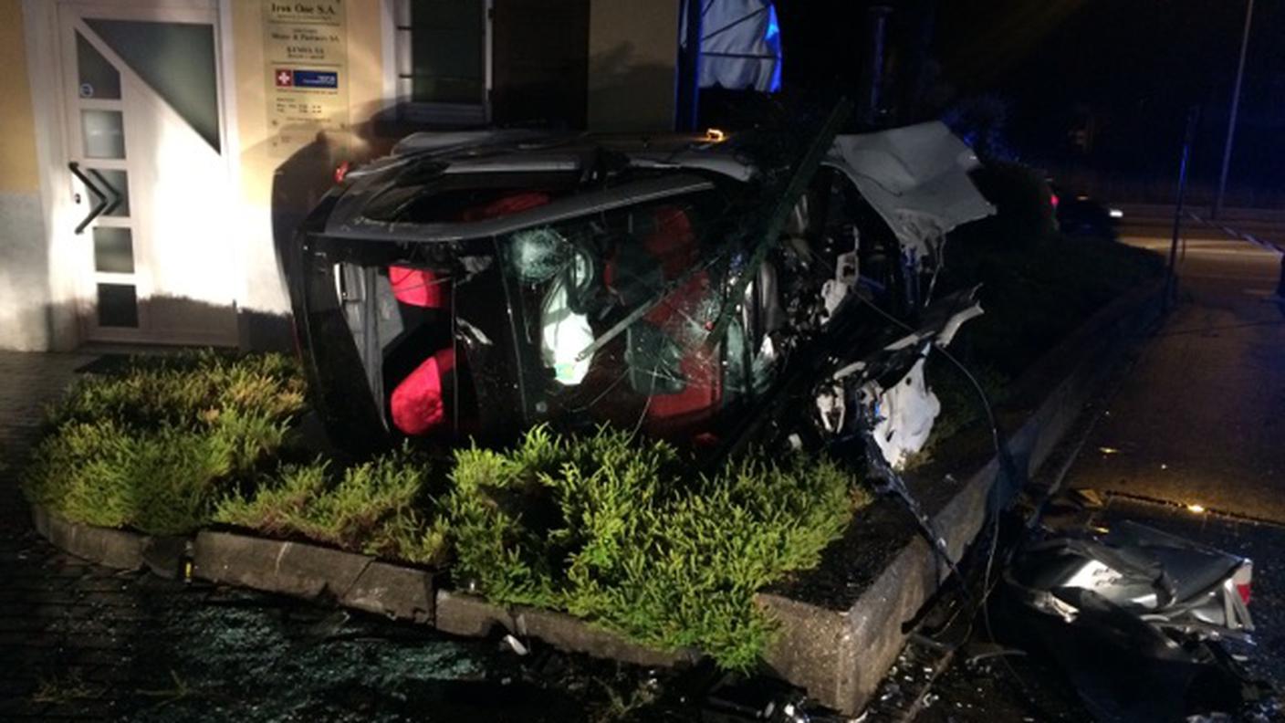 L'auto distrutta